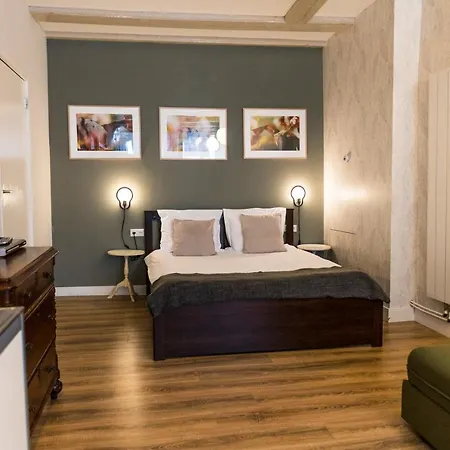 Amici Bed & Breakfast Amsterdam